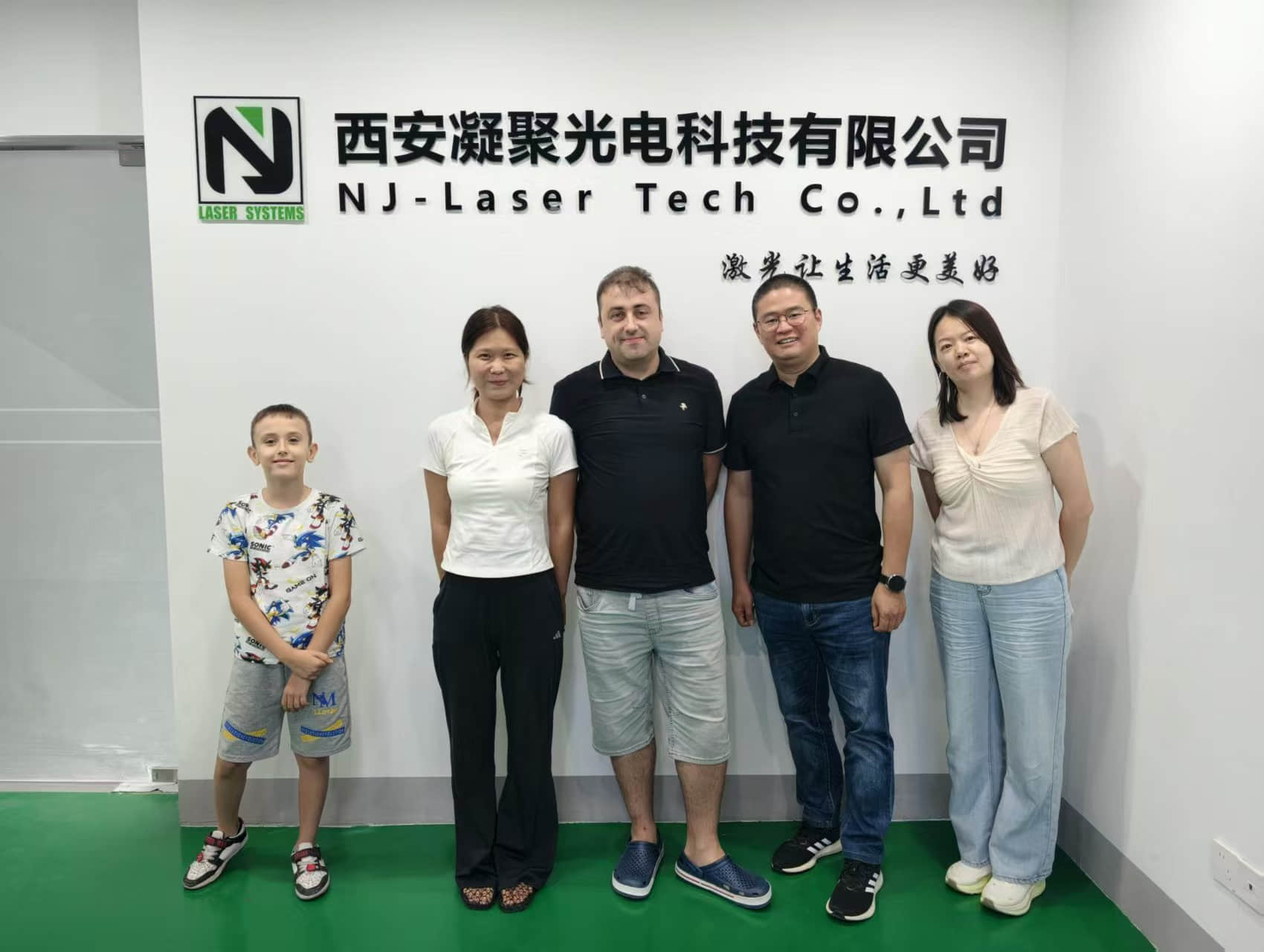 Slovak client visiting NJ Laser Tech laser manufacturing factory in Xi’an China