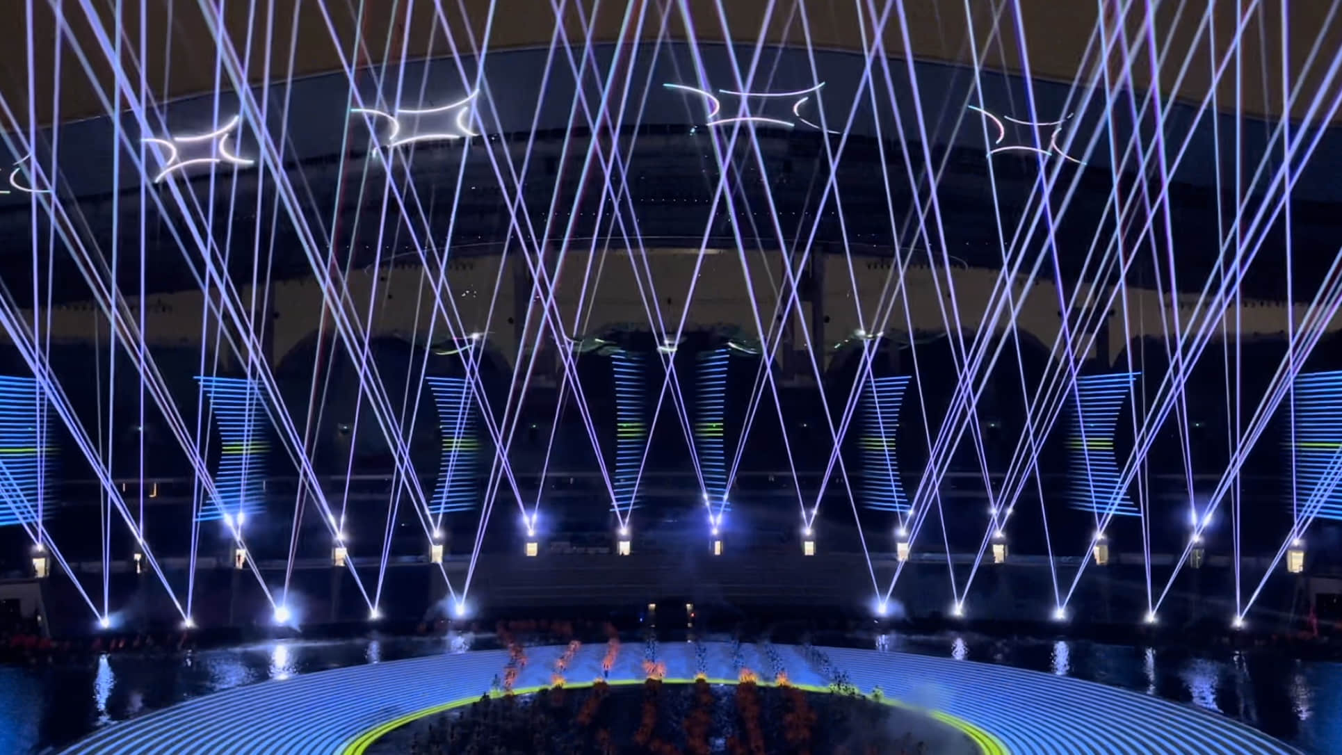 NJ Laser Tech high-power laser show systems at the 15th National Games opening ceremony NJ Laser Tech high-power laser show systems at the 15th National Games opening ceremony