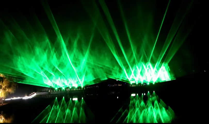 Xi'an Gaoke Hotel laser show featuring ten 60W RGB laser systems and waterfront lighting effects Xi'an Gaoke Hotel laser show featuring ten 60W RGB laser systems and waterfront lighting effects