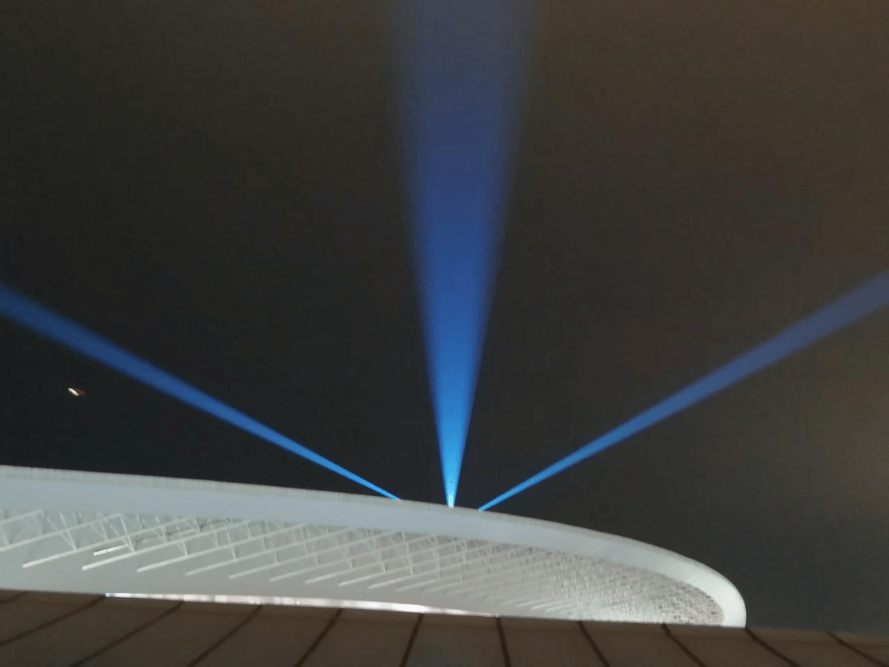 Zhuhai Port lighting project featuring three 40W RGB laser systems at the Hong Kong-Zhuhai-Macao Bridge